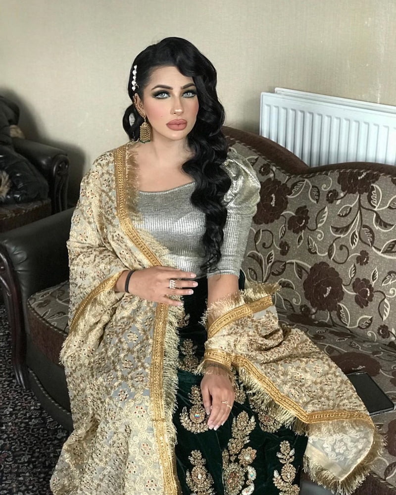 West yorkshire pakistani schlampen
 #96685532