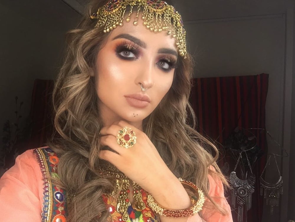 West yorkshire pakistani schlampen
 #96685575