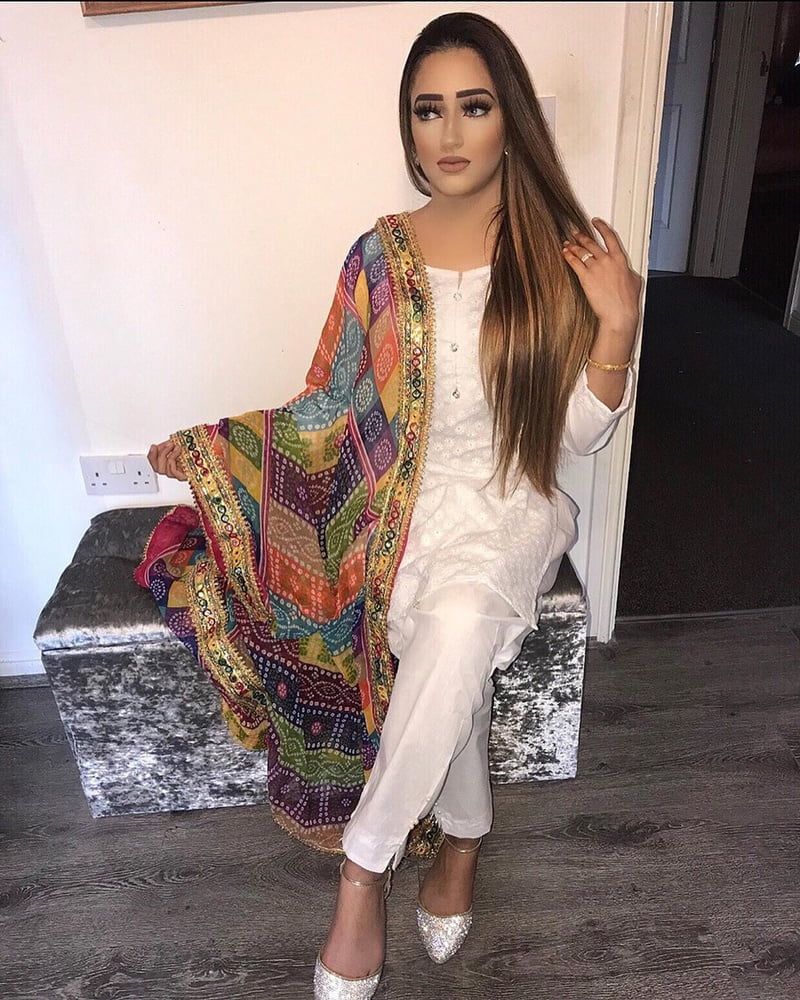 West yorkshire pakistani schlampen
 #96685624