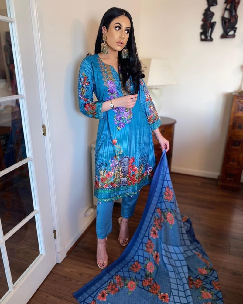 West yorkshire pakistani schlampen
 #96685633