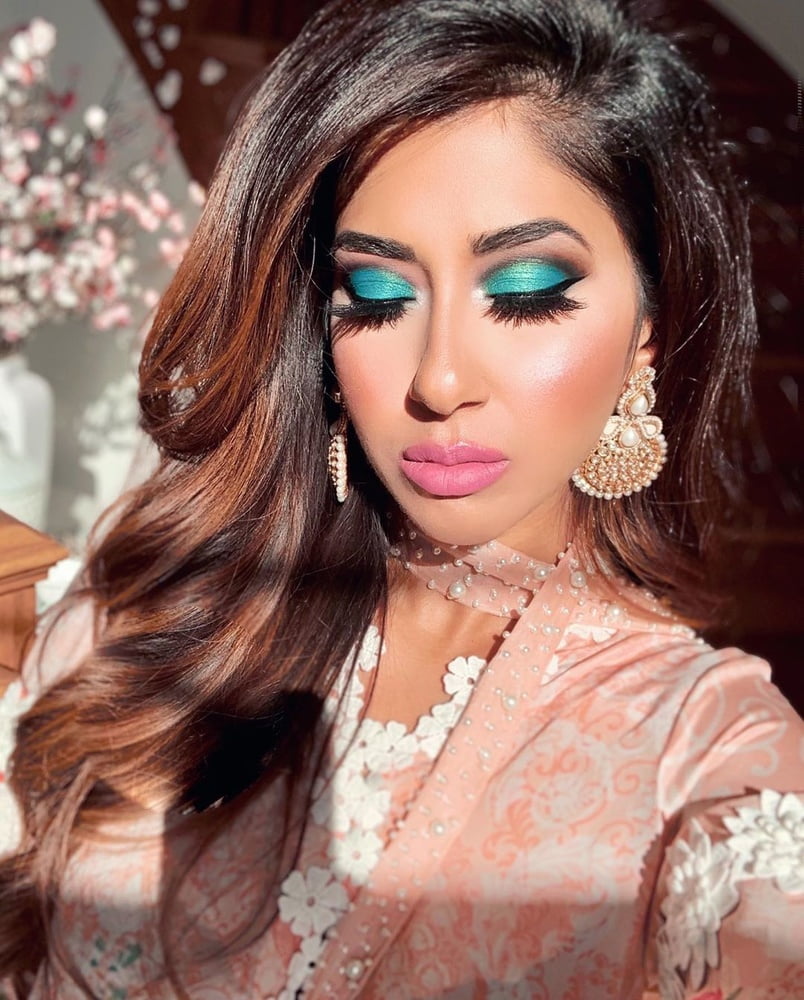 West yorkshire pakistani schlampen
 #96685648