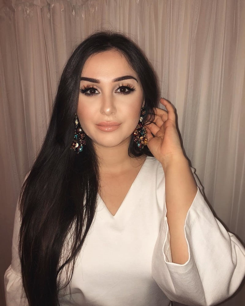 West yorkshire pakistani schlampen
 #96685651