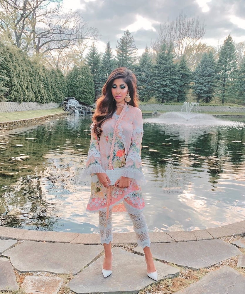 West yorkshire pakistani schlampen
 #96685749