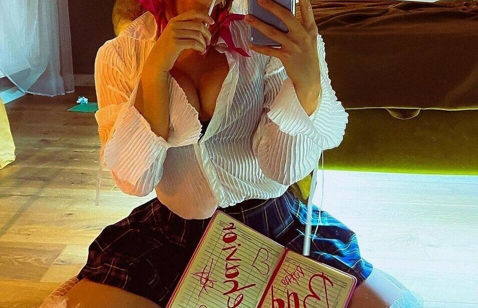 Shulyyyyyy desnuda #108134470