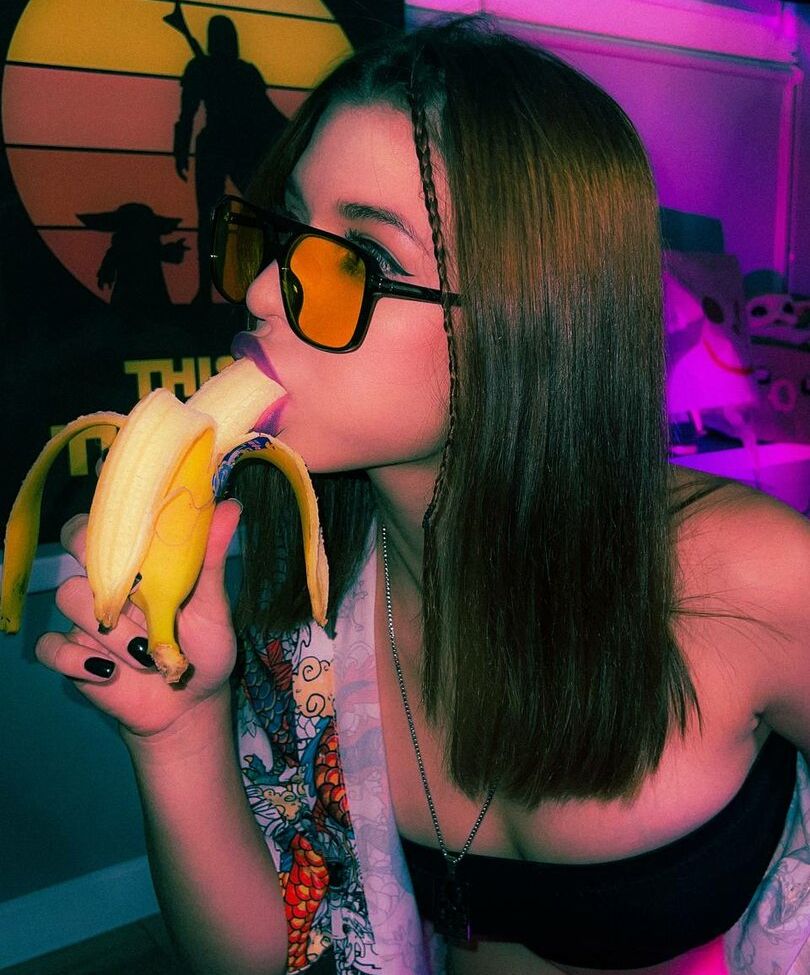 Shulyyyyyy desnuda #108134551