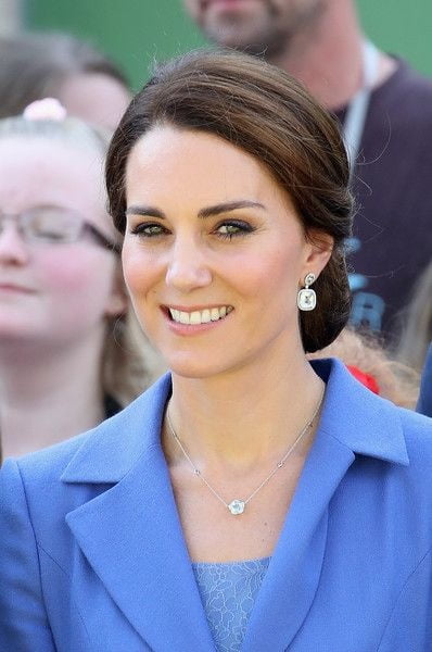 Kate Zwischenton
 #98380949