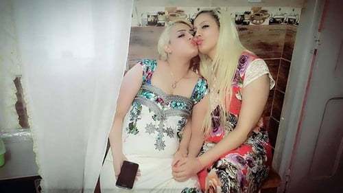 Egyptian hijab lesbian
 #87359019