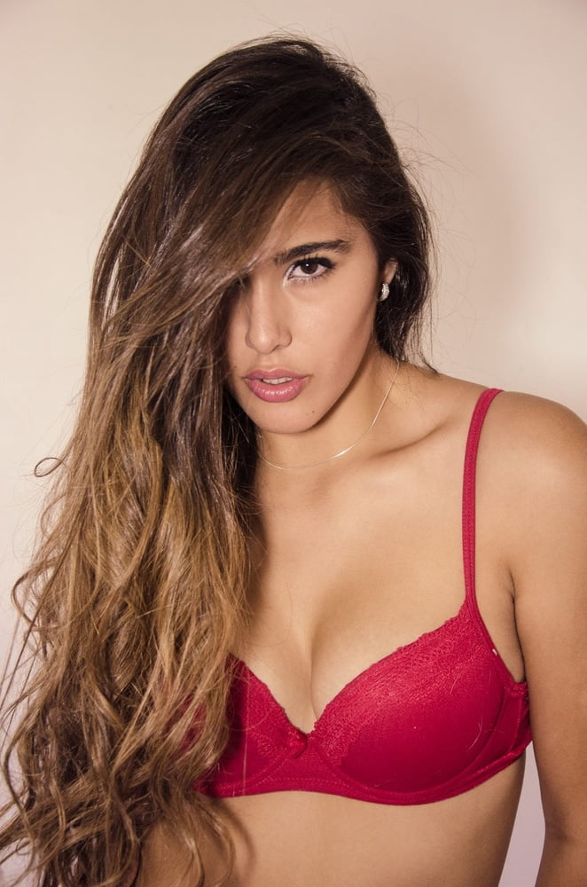 Modelo chilena 20 #97201413