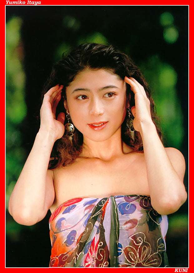 Chica asiática-2
 #105721854