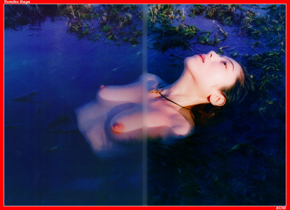 Chica asiática-2
 #105721978