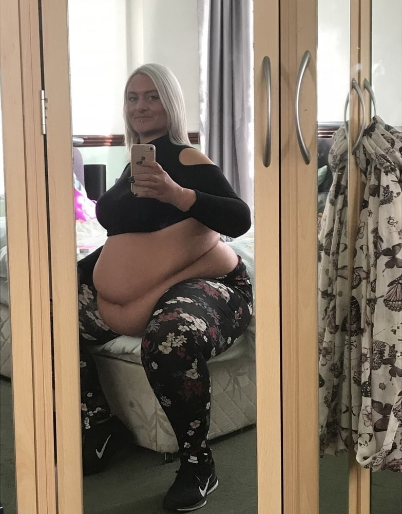 Sexy selfies
 #89342274