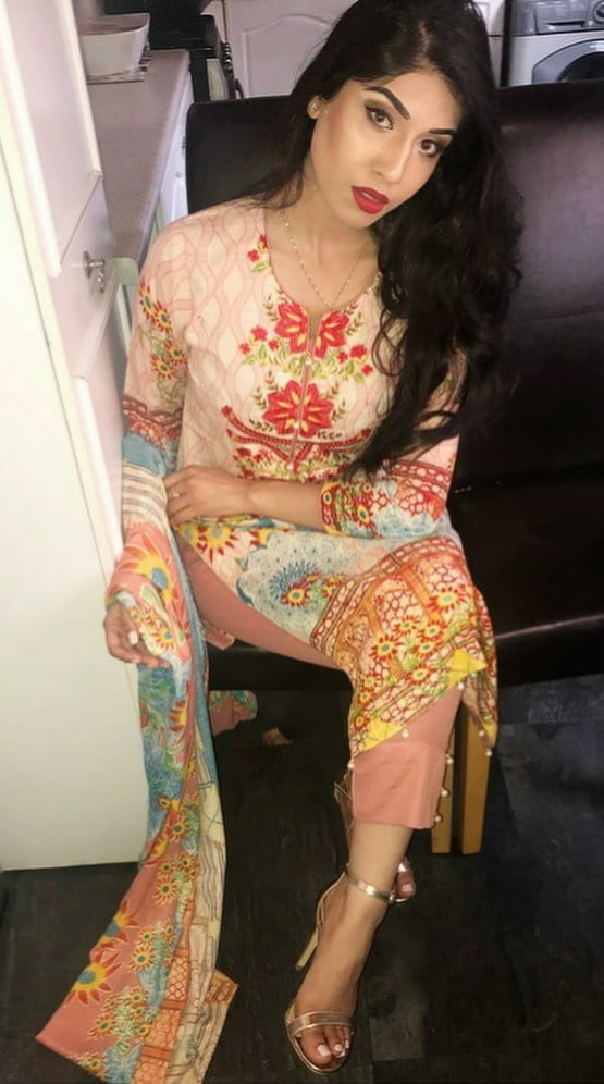 Paki indio bengalí hijabi y bollywood fakes colección
 #90559953