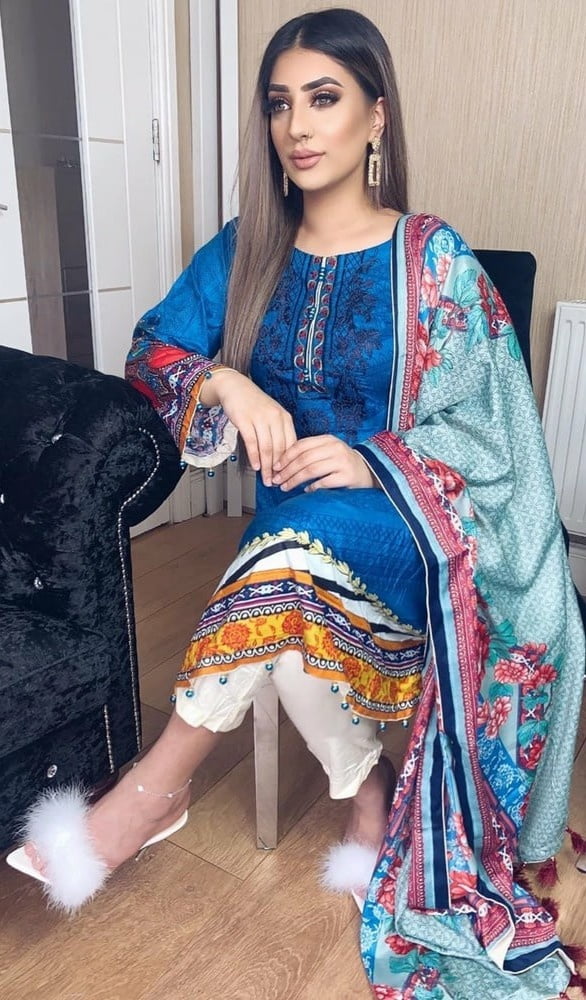 Paki indio bengalí hijabi y bollywood fakes colección
 #90559973