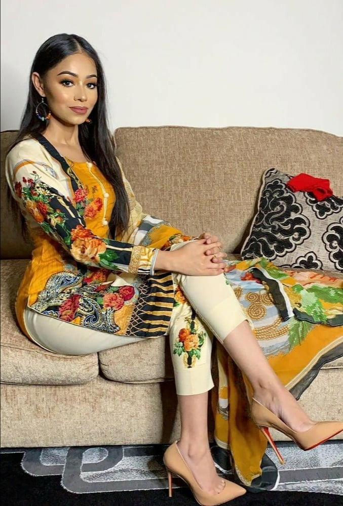 Paki indio bengalí hijabi y bollywood fakes colección
 #90560373