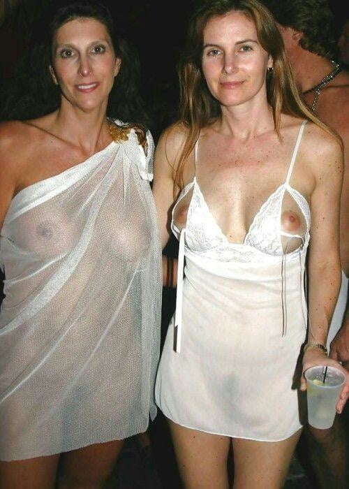 Hotwives and Cuckoldresses #105451220