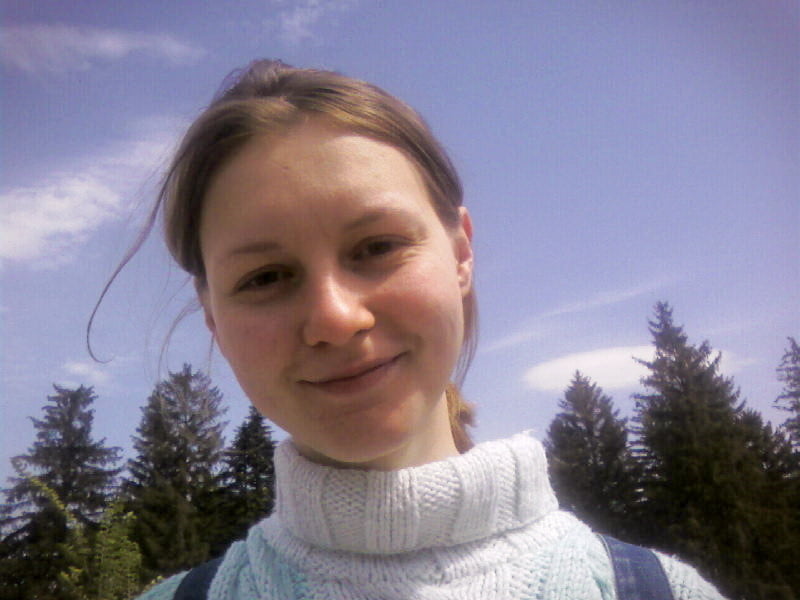 Entblößtes russisches Mädchen
 #106372417