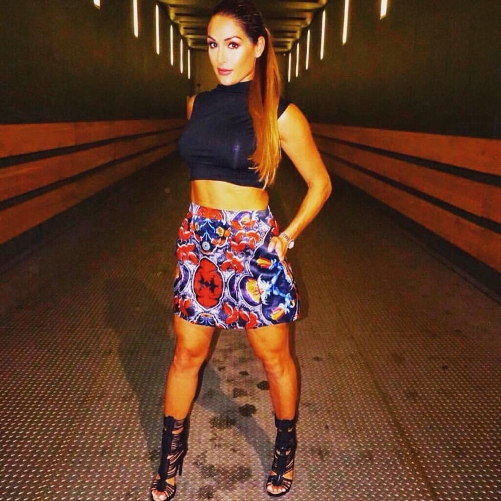 WWE Nikki Bella #102999274