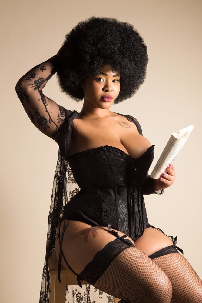 Big Tiddies Thread #90677311