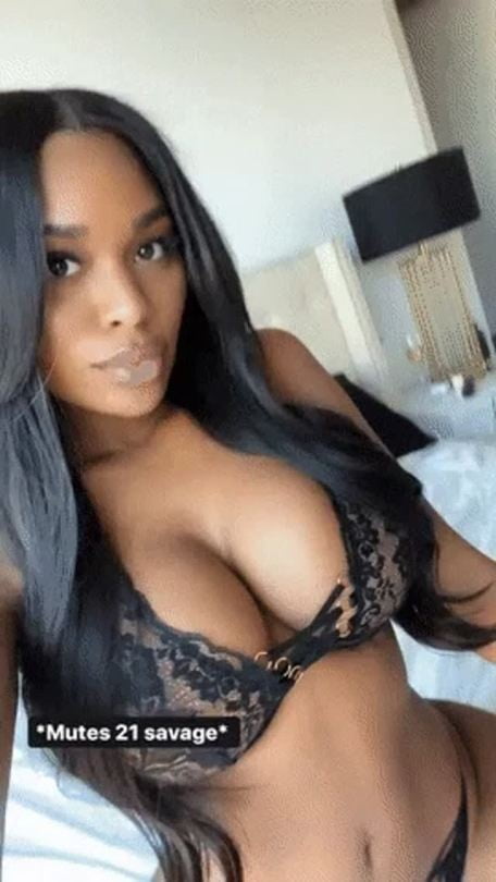Big Tiddies Thread #90677315