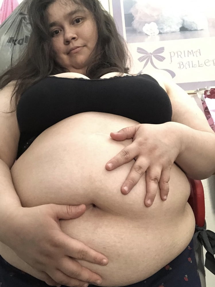Bbw I love fat belly
 #93411382