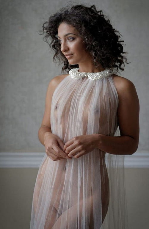 セクシーな薄手の美人たち
 #92145410