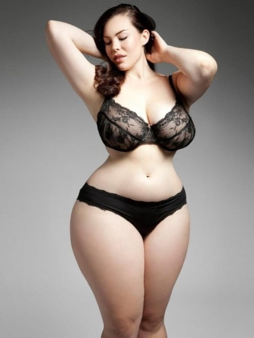 Caderas anchas de las mujeres 307
 #105638223