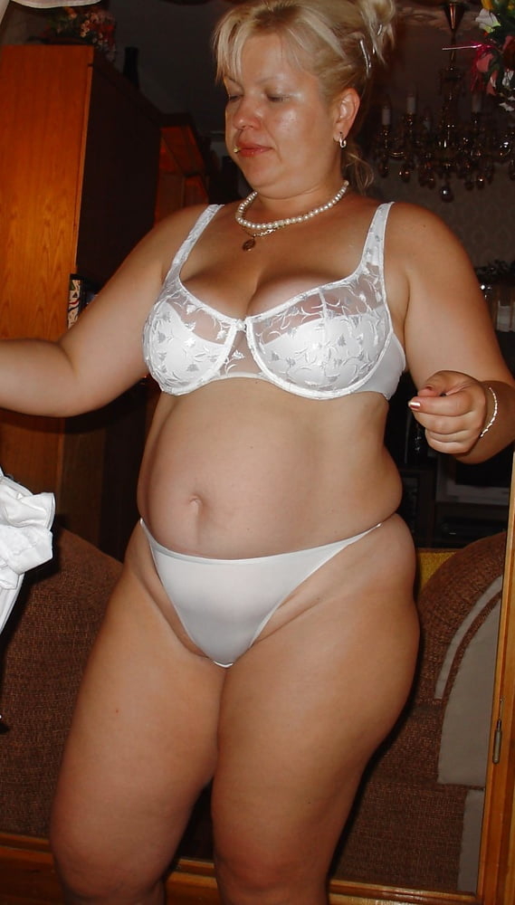 Caderas anchas de las mujeres 307
 #105638231