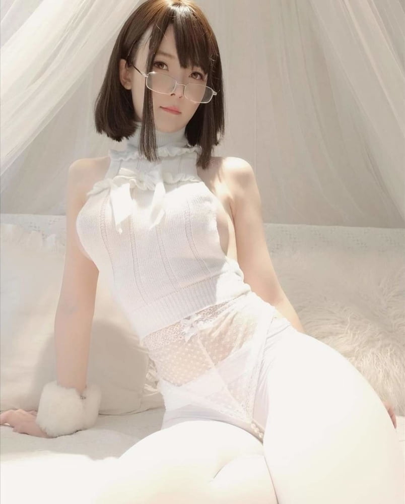 Asiático adicto 115
 #81609312