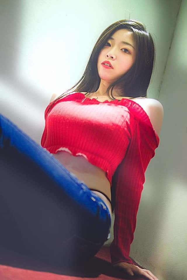 Asiático adicto 115
 #81609419