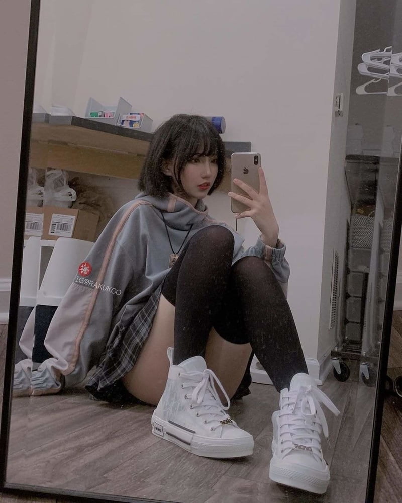 Asiático adicto 115
 #81609629