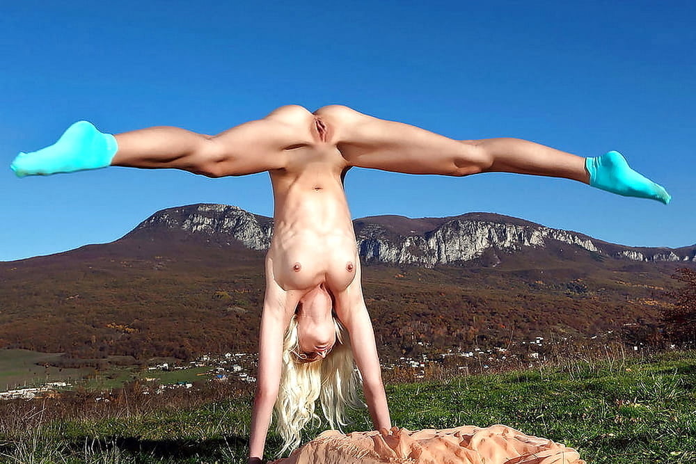 Contortion (sexy, erótico, increíble flexibilidad)
 #88729869