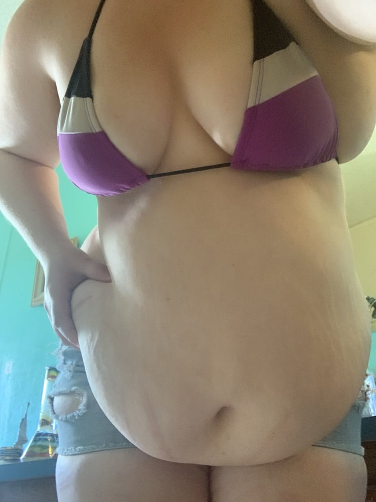 Bbw sexy gros ventre filles
 #96139115