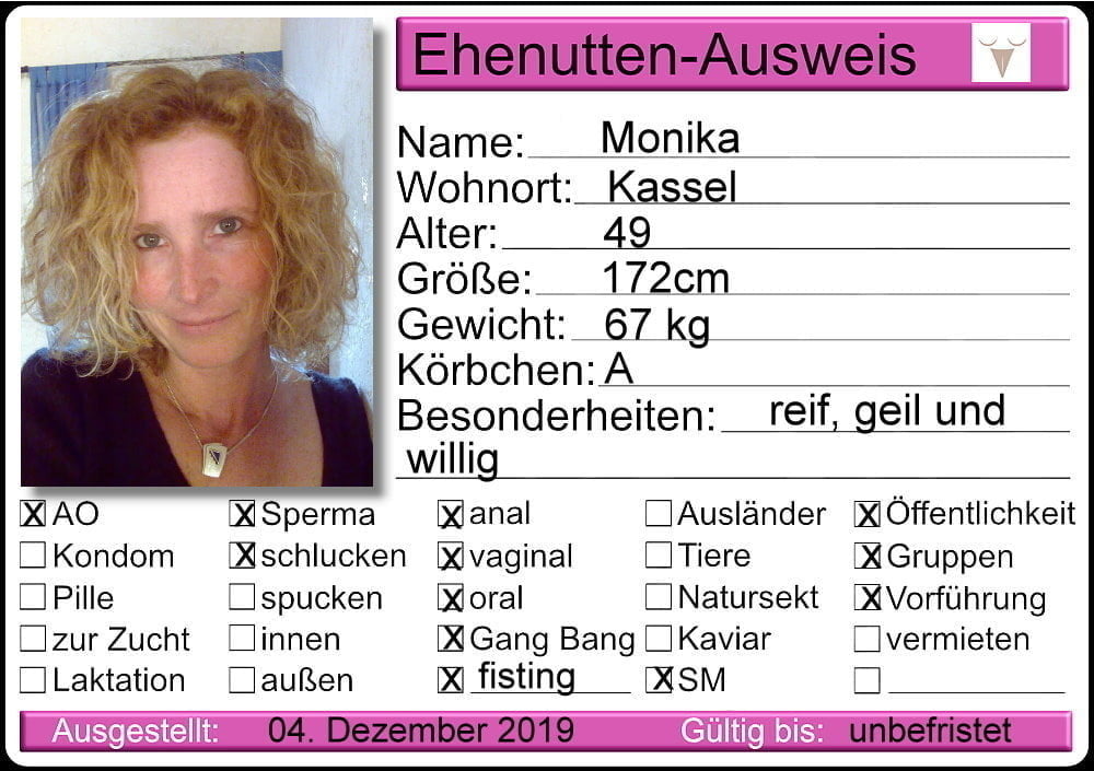 German ID Cards #94507326