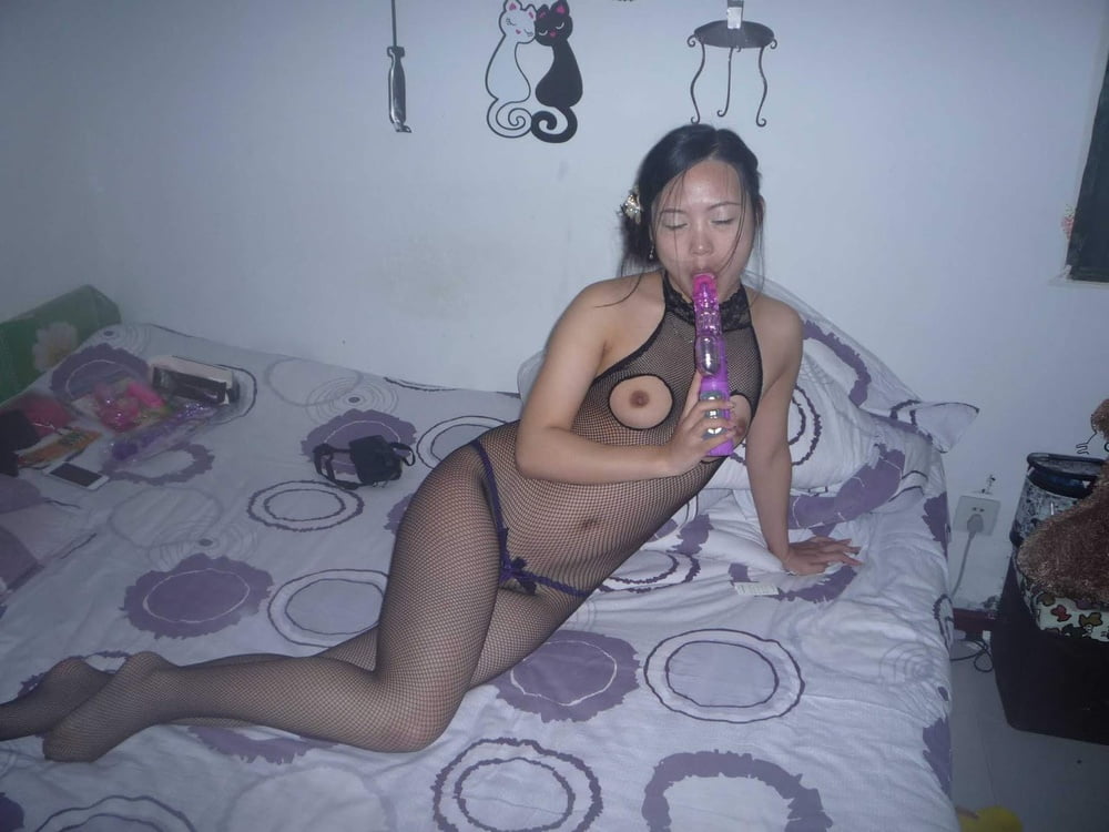 Chinese woman #102394671