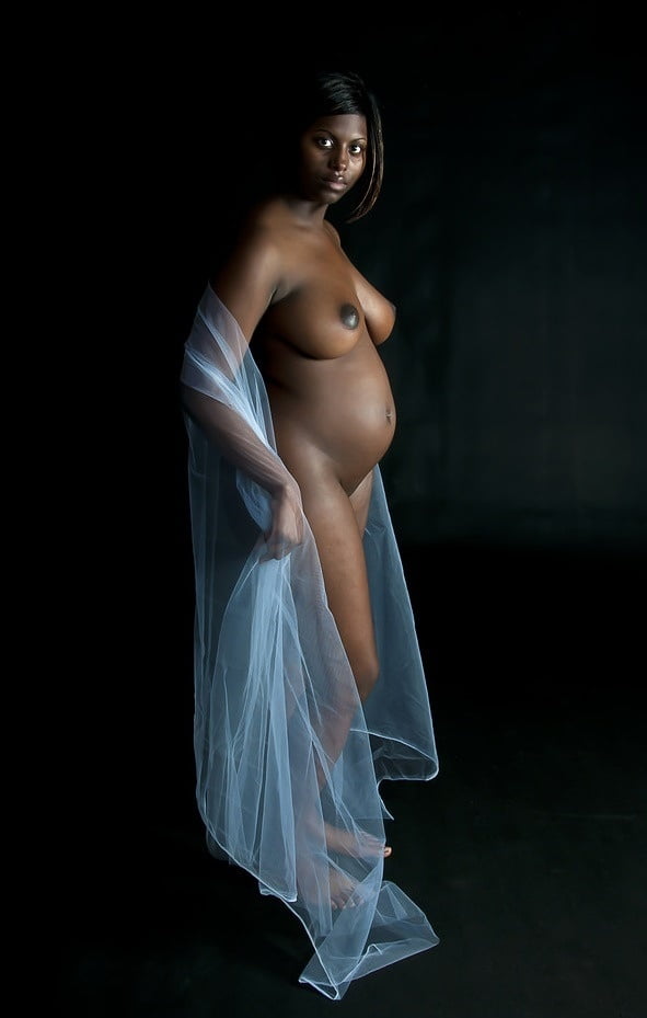 Die Schönheit der schwangeren Frau
 #97163680