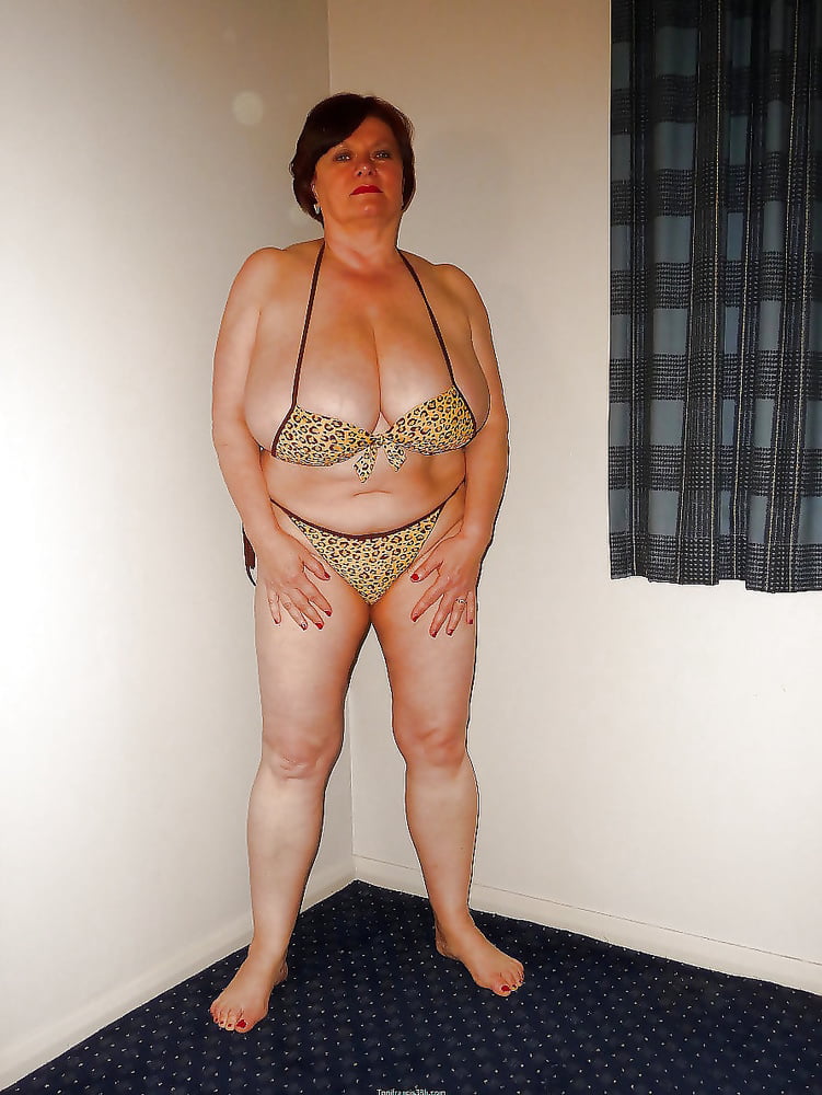 Gilfs  with  big tits #101820376