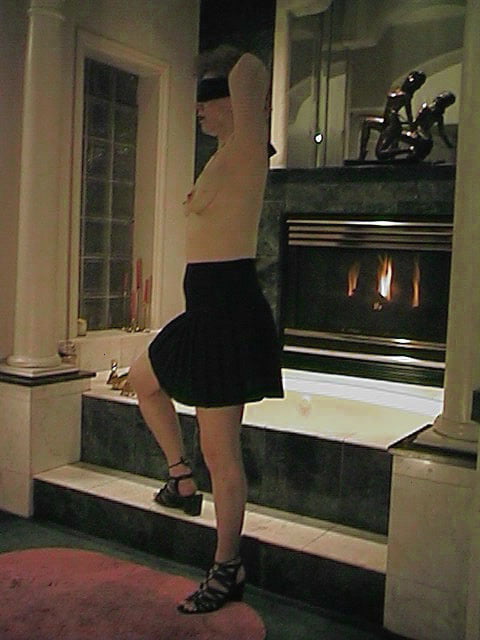 One of the first bondage web whores: Joy #98401131