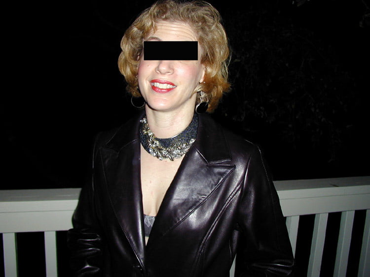 One of the first bondage web whores: Joy #98401282