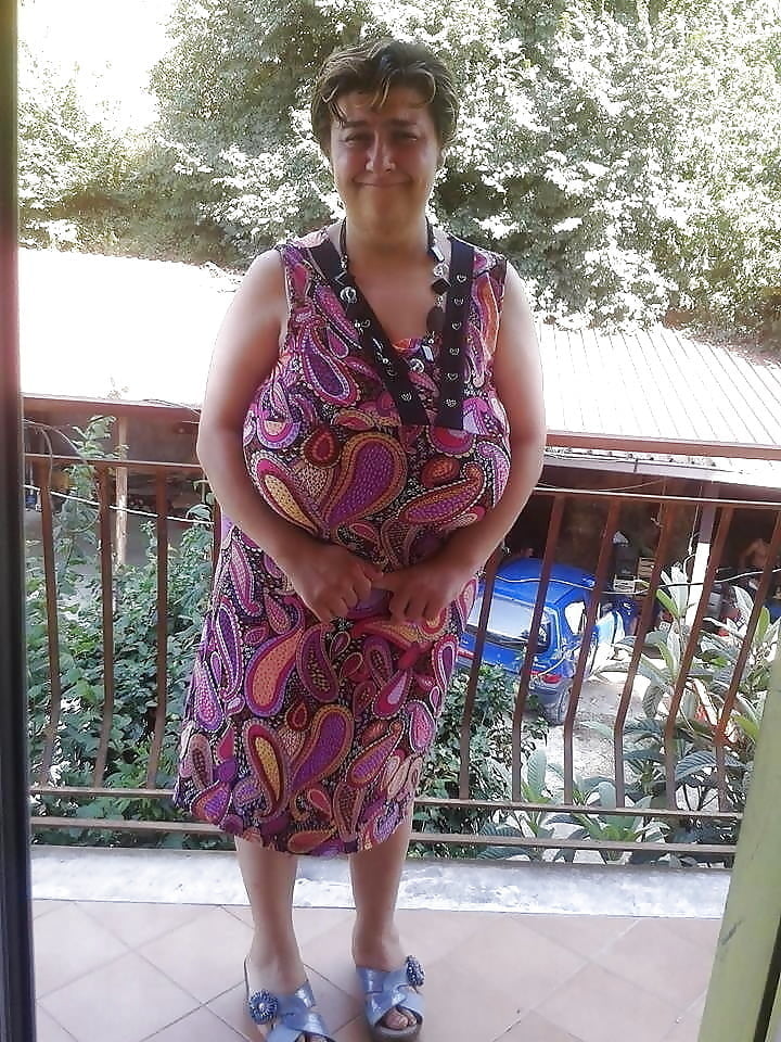 大きなおっぱいとお尻
 #102243448