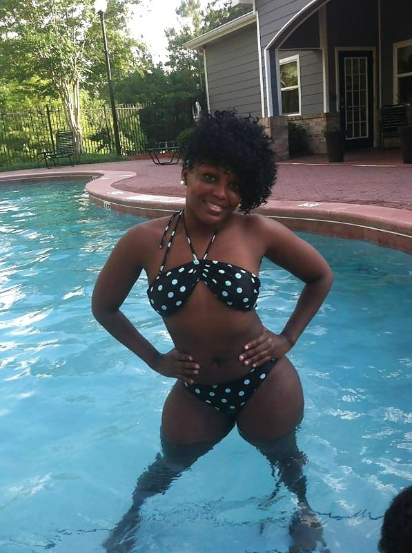 Diff. sets of black curves 4 #90480709