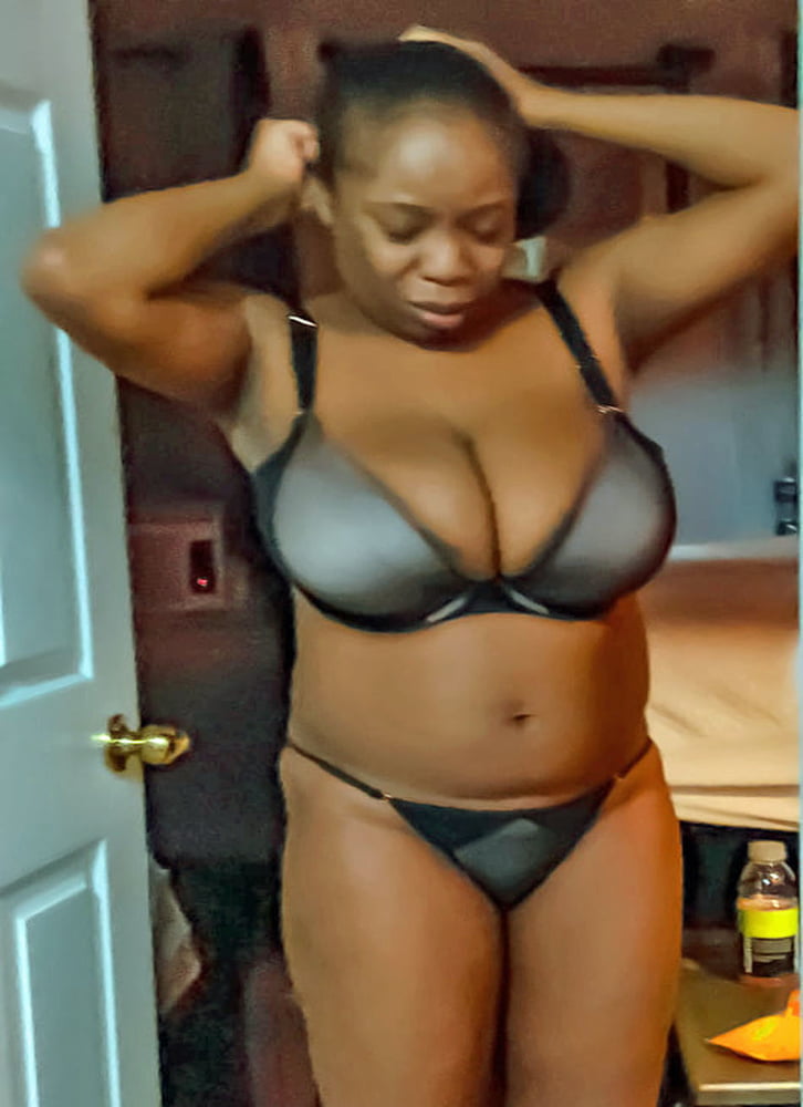 She fills up the bra #94715046