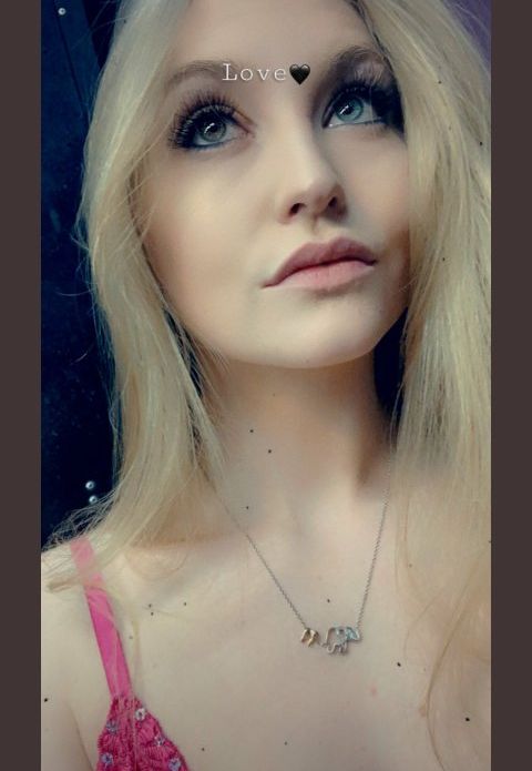 Kay_TheRealIzzy desnuda #108261195