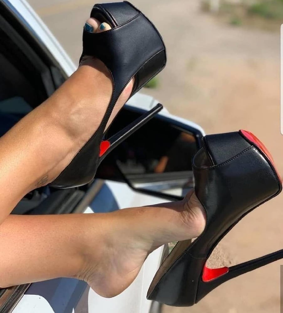 Sexy highheels on foot from instagram
 #104502640