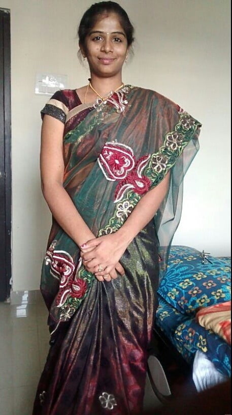 Bhabhi nude jeune femme desi
 #87625631