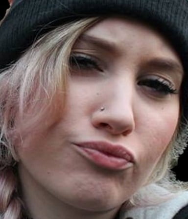 Faces and more faces for cumming on #93783901