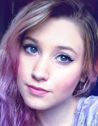 Faces and more faces for cumming on #93783918