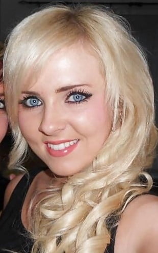 Faces and more faces for cumming on #93784032