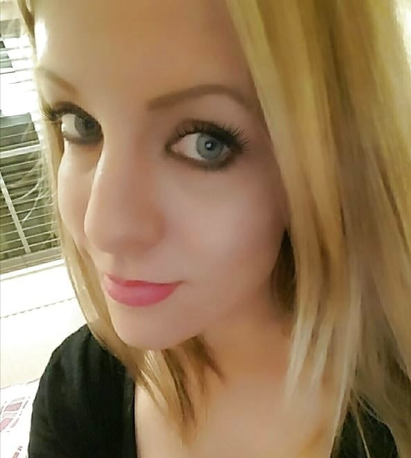 Faces and more faces for cumming on #93784055