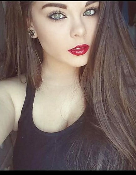 Faces and more faces for cumming on #93784088