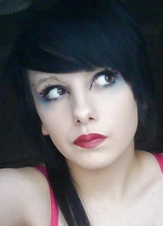 Faces and more faces for cumming on #93784189